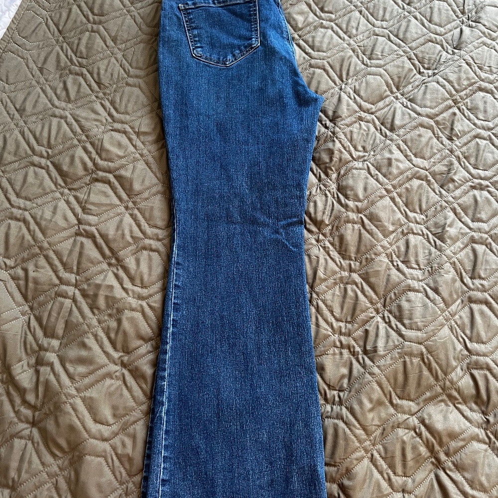 Bundle Jeans - Picture 2 of 3